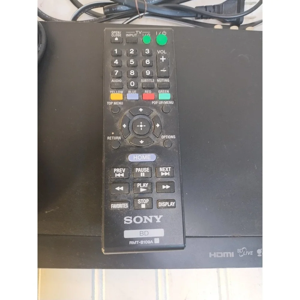 Sony BDP-S380 Blu-Ray DISC/DVD Player 1080p Comes W/Remote/ HDMI Cable/ Tested